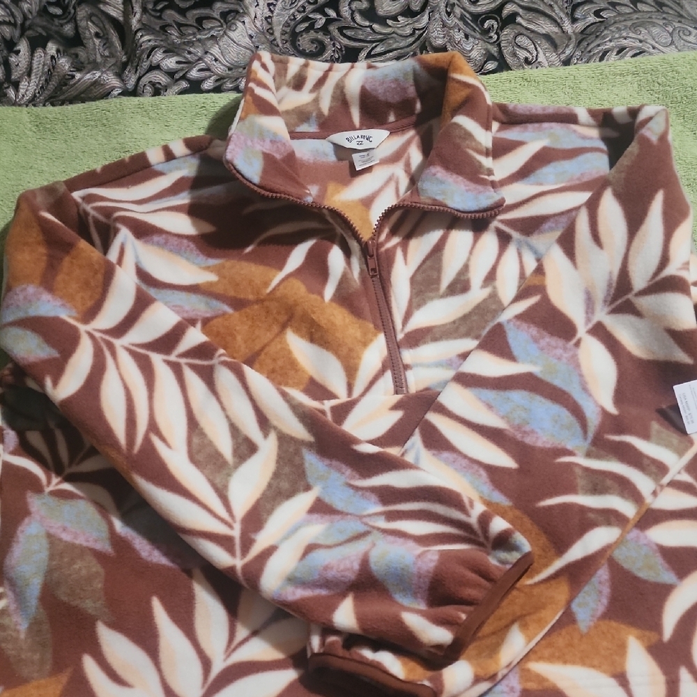 Vintage Leaf Pattern Fleece Pullover